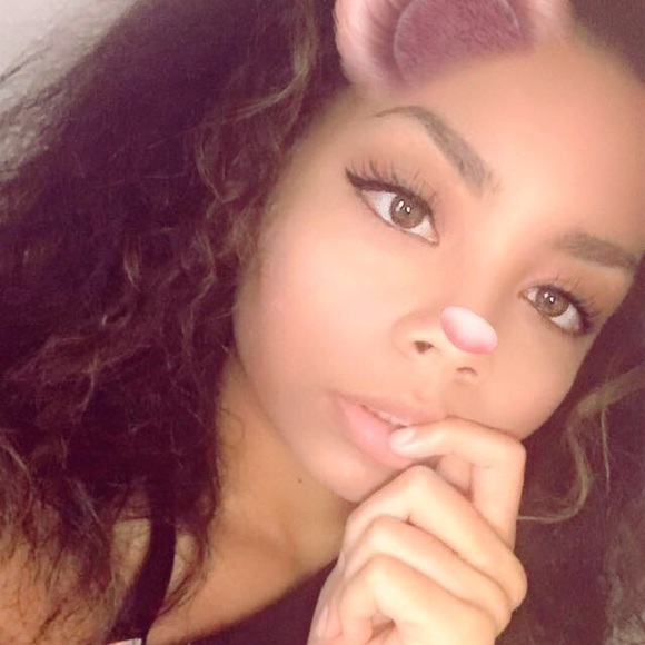 Meet your Posher, Tiffany - Picture 1 of 1